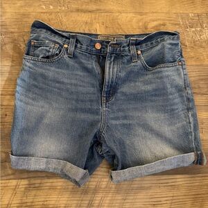Point Sur Relaxed Fit Jean Shorts with Rolled Cuffs